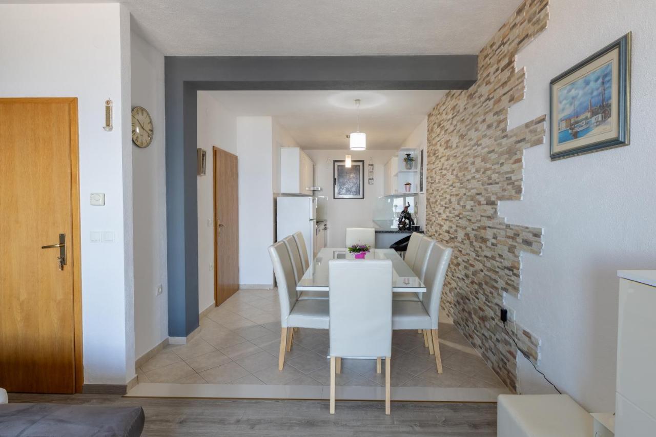 Apartment Dany - Free Beach Parking Makarska Extérieur photo